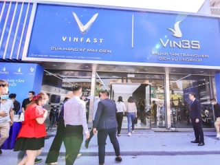 VinFast khai trương đồng loạt 64 showroom toàn quốc